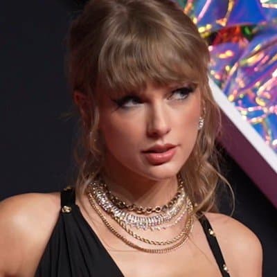 icon for Will Taylor Swift win Artist of the Year at the 2026 MTV Video Music Awards?