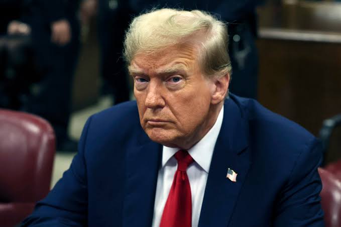 icon for Trump bans more news outlets from White House by September 30?